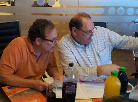 גם ג'ף רוזן הגיע