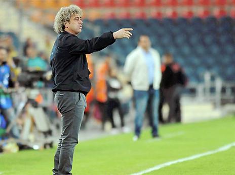 עטר. "צריך להעלות את לאלה בהרכב" (אלן שיבר)