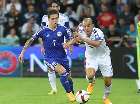 הגנת בוסניה פשוט לא ידעה מה לעשות מול המהירות שלו (יוסי שקל)