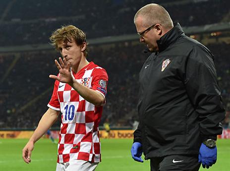 מודריץ' אחרי הפציעה (GETTYIMAGES)