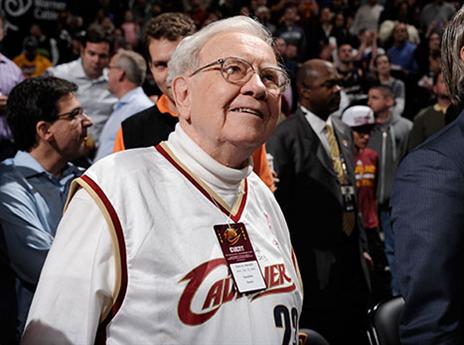 באפט. כסף, כסף, כסף (getty)