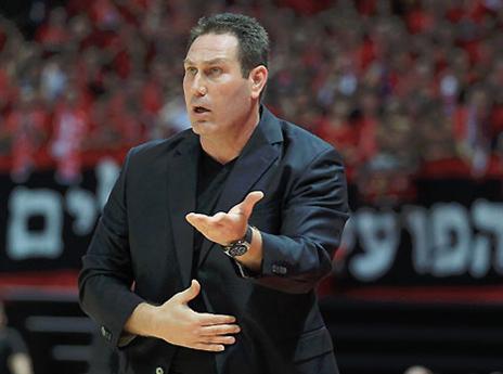 הזדמנות לתואר ראשון כמאמן ראשי בצהוב. גודס (אלן שיבר)