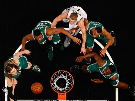 הכל זה מלמעלה (getty)