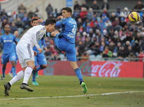 ברגל, בראש, הכל הולך (gettyimages)