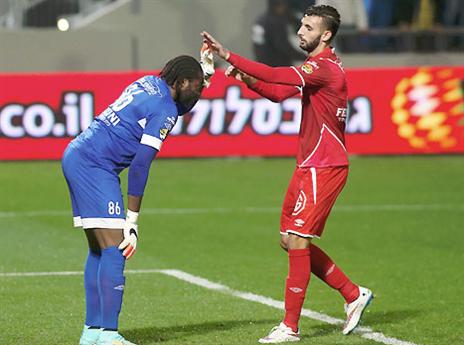 "טעויות כמו של אדל קורות". (אלן שיבר)