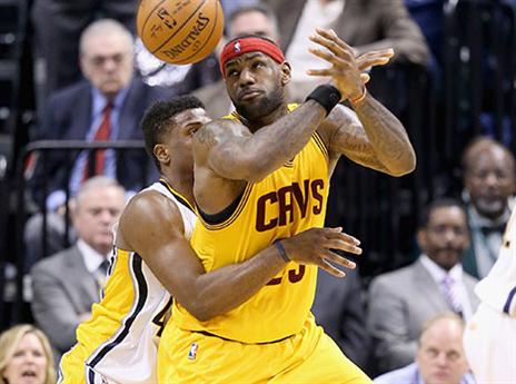 ג'יימס. יוצא מכל משחק עם פציעה בימים אלה (getty)