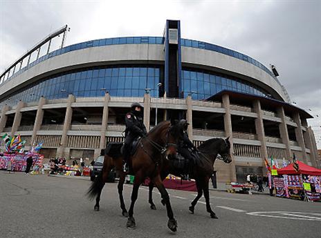 המשטרה נערכה מחוץ לקלדרון (gettyimages)