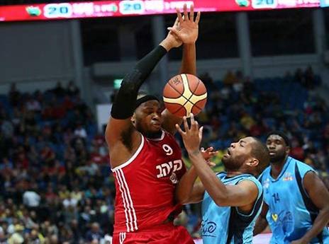 הבוס בצבע. ג'ונס (עודד קרני)