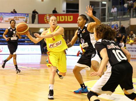 השלימו 0:4 על רמלה העונה (צילום: לירון מולדובן, ליגת ווינר נשים)