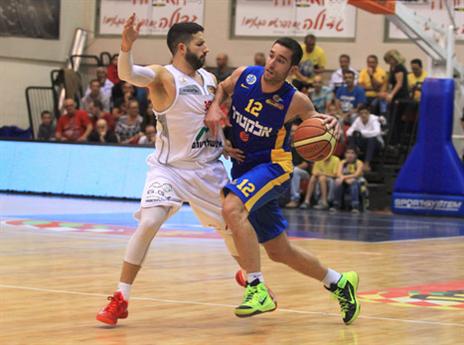 אוחיון, מכבי נתקעה בגן נר (אלן שיבר)