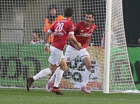 יכול לחגוג היום. אזלואי (אלן שיבר)