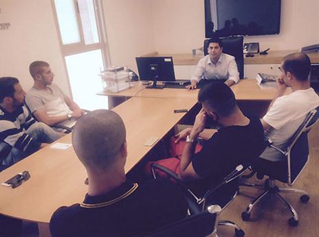 שמו הכל על השולחן, אבל את הכסף הם לא קיבלו