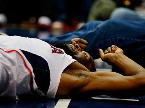 קארול. ההוקס מתפללים לשלומו (getty)