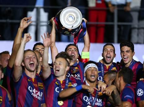 הגביע בידיים שלהם (Getty)