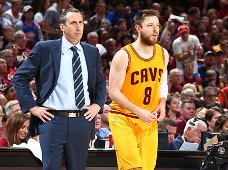 המשפחה ודלאבדובה לצידו. בלאט (GETTYIMAGES)