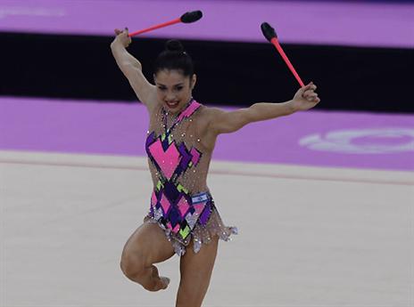 על רגל אחת. לטורי אין גמר, אבל יש סיבה לחייך (הוועד האולימפי)