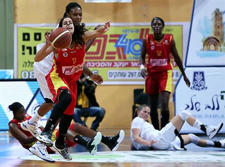 חוזרת הביתה. קולודני  (ספי מגריזו)