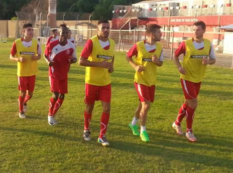 יוצאים למחנה האימונים