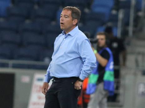 מתי יהיה לו סגל מלא? הוכנבוים (יוסי שקל)