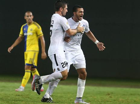 אחמד עאבד, ממשיך להתקדם (אלן שיבר)