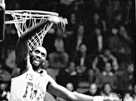 מרסר במדי הפועל. יכולת חסימה נדירה (צילום: עדי אבישי)