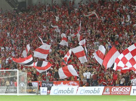 האוהדים ימלאו שוב את האצטדיון (דני מרון)