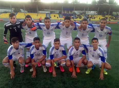 ניצחו את המארחת. שחקני נבחרת נערים ב' (באדיבות ההתאחדות לכדורגל)