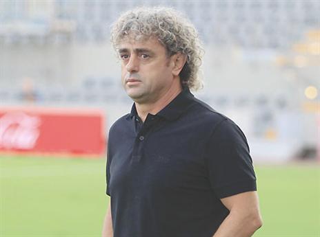 הנה הוא שוב מגיע. ראובן עטר בדרך חזרה (אלן שיבר)