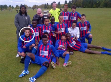 פוקאס בימיו כשחקן (מוקף בעיגול)