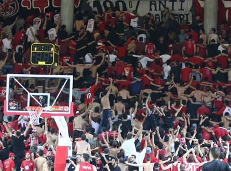 באיגוד מעדיפים את הקהל לבוש (אלן שיבר)