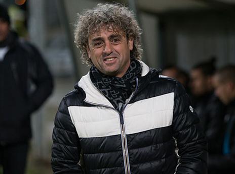 עטר. מרוצה מהחוד החדש שלו (צילום: עודד קרני)