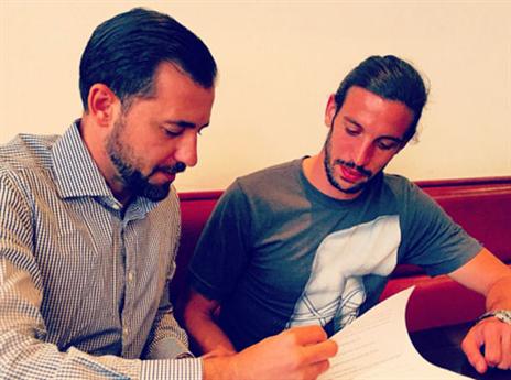 שבתאי חותם בב"ש. רעננה זועמת