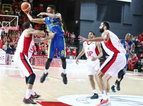 גארט מחפש את המסירה (אלן שיבר)