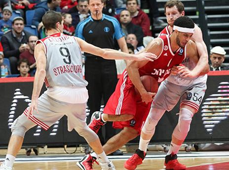 דאנקן. לא יכול להצביע מה הבעיה (צילום: דני מרון)