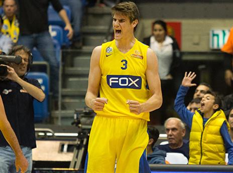 בנדר חגג מוקדם מדי (עודד קרני)