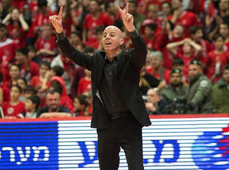 העונה עוד ארוכה. פרנקו (אלן שיבר)