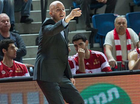 פרנקו מרוצה מהרכש החדש (אלן שיבר)