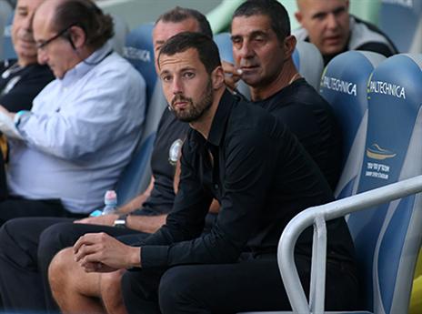 בעיה עם תעודת הפרו. פרץ (צילום: יוסי שקל)