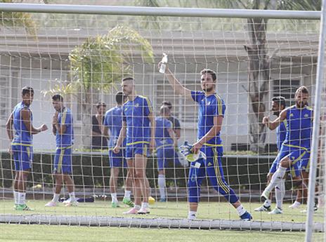 ראיקוביץ' חוגג את החלטת בית המשפט (אלן שיבר)