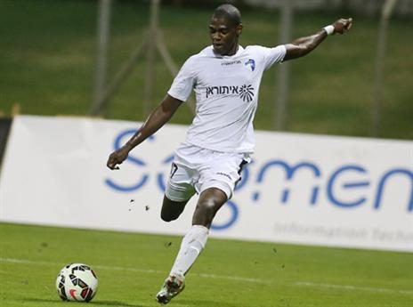 במקרה הטוב על הספסל. קוניה (אלן שיבר)