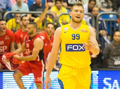 מקל. ההפסד להפועל לא יוצא לו מהראש (עודד קרני)