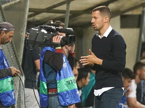 פרץ החליט להעניש את בורלא ולוגסי על האיחור (סוכנות ג'יני)