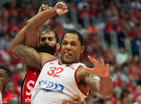 קרב בצבע (עודד קרני)