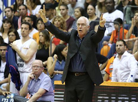 נמצא בסיטוצאיה מוכרת. שיבק  (אלן שיבר)