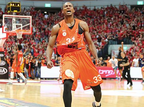 רייט בטירוף. ביטל לחלוטין את מקל (צילום: אלן שיבר)