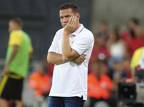 בכר. מחפש פתרונות לבעיות בהגנה (אלן שיבר)