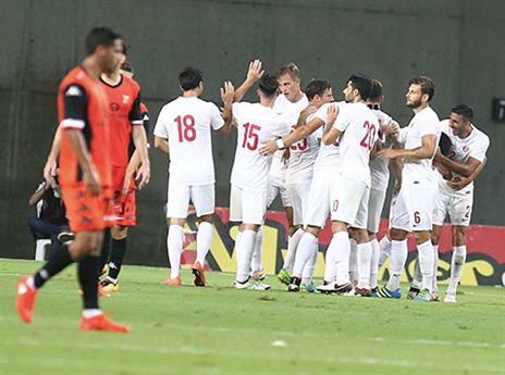 שחקני הפועל תל אביב. ישחזרו את היכולת? (דני מרון)