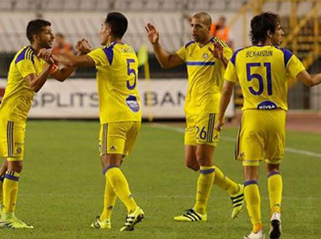 אסור להם לשמוח. שחקני מכבי ת"א (האתר הרשמי, מכבי ת"א)