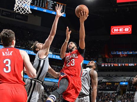 דיוויס בקבוצה הלא נכונה (getty)