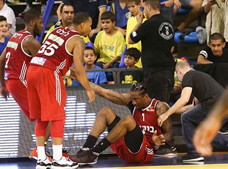 השניים היו אמורים לעזור לסטודמאייר (עודד קרני)